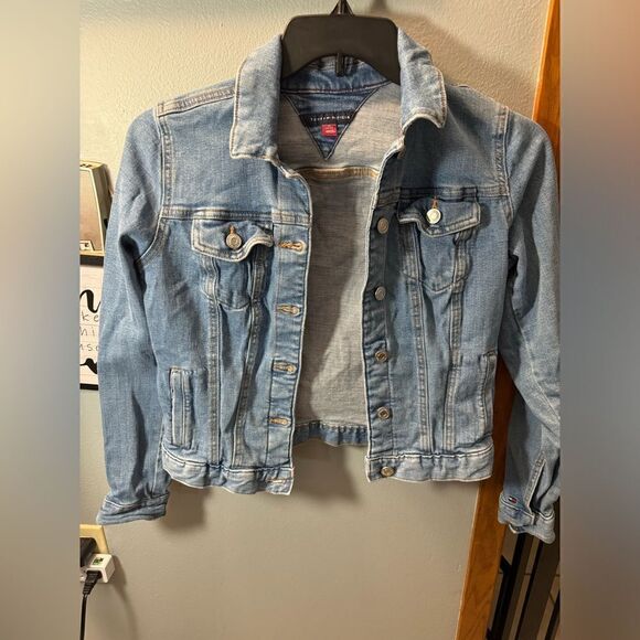 Tommy Hilfiger Cropped Jean Jacket Size XS Light Wash - Picture 4 of 12